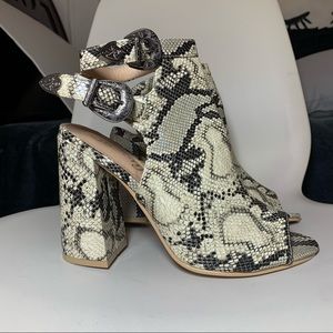 Faux snakeskin print open toe sling back heel